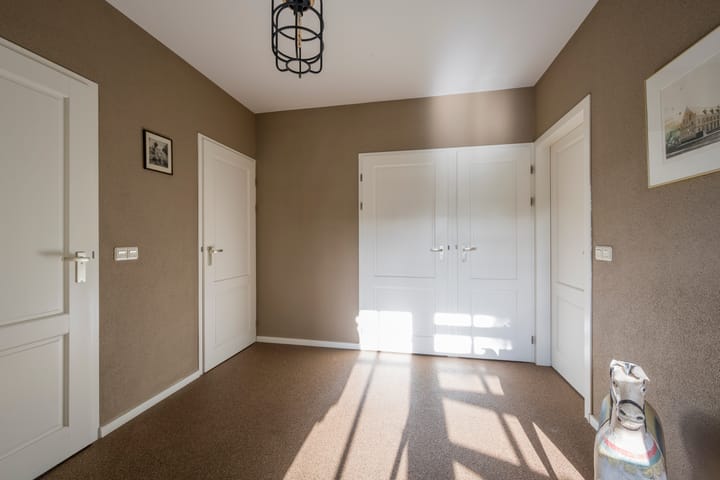 Vrijstaande woning te koop: Vrouwenweg 29, Nijkerkerveen