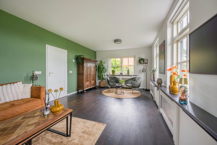Vrijstaande woning te koop: Vrouwenweg 29, Nijkerkerveen