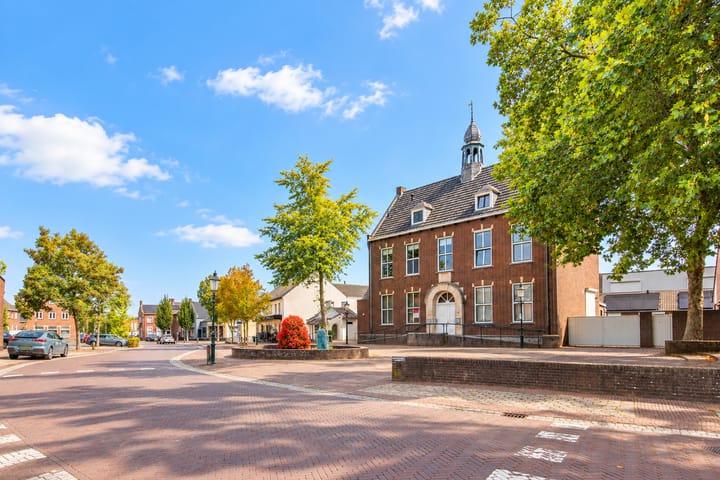 Appartement te koop: Markt 13, Montfort