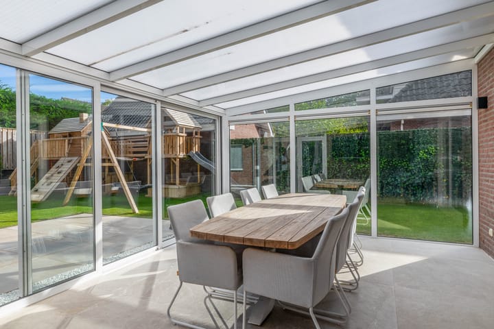 Vrijstaande woning te koop: Vliehorstweide 18, Helmond