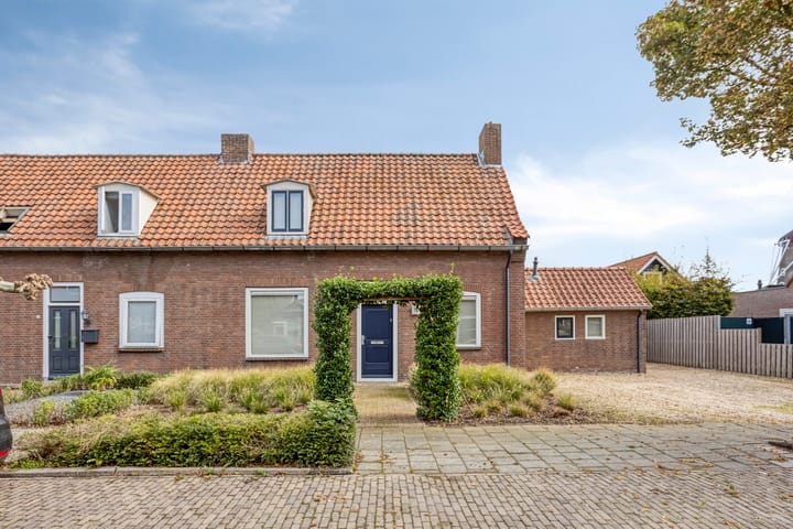 Photo 3 of Burg. Woutersstraat 14