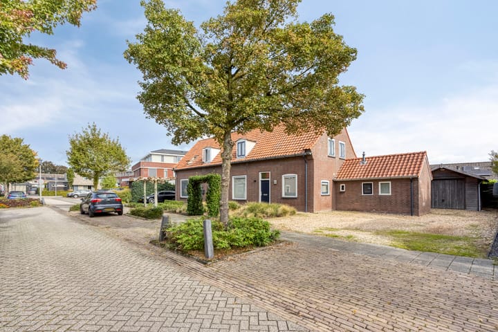 Photo 4 of Burg. Woutersstraat 14