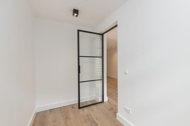 Appartement te huur: Eerste Jan van der Heijdenstraat 94H, Amsterdam