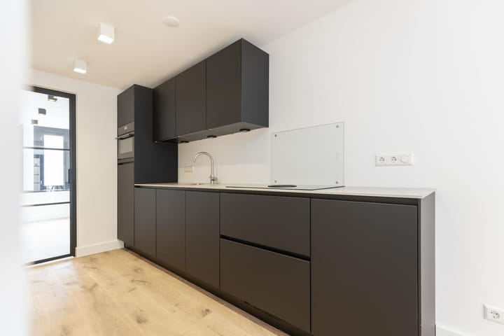 Appartement te huur: Eerste Jan van der Heijdenstraat 94H, Amsterdam