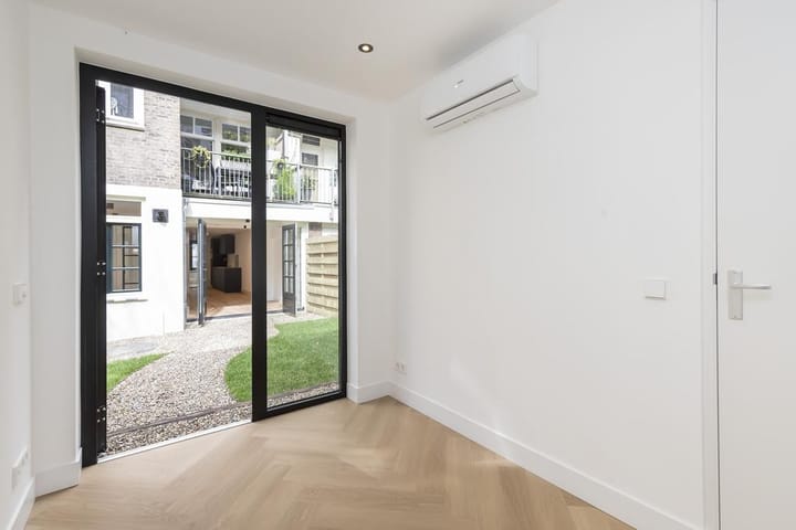 Appartement te huur: Eerste Jan van der Heijdenstraat 94H, Amsterdam