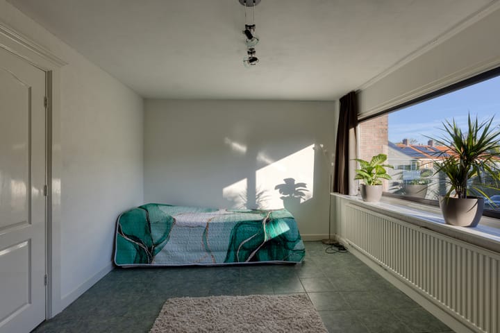 Hoekwoning te koop: Herensingel 186, Weesp