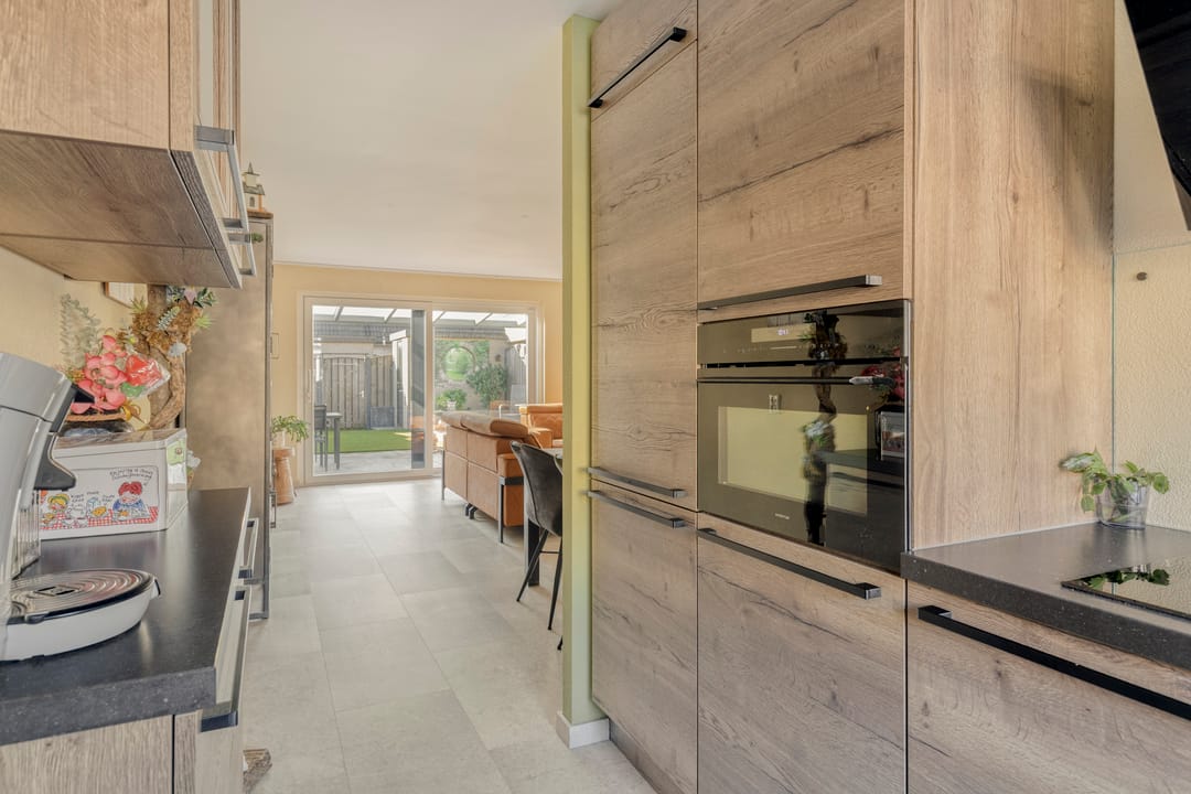 Photo 11 of Wilhelmina Hofman-Pootstraat 17