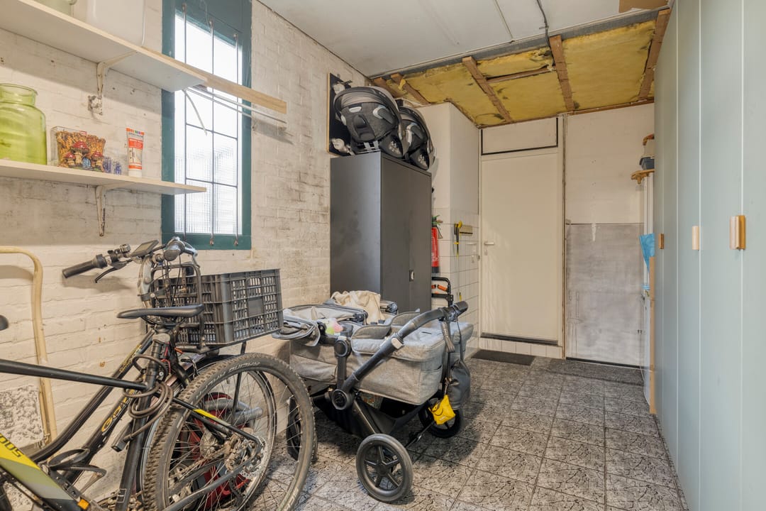 Photo 37 of Wilhelmina Hofman-Pootstraat 17