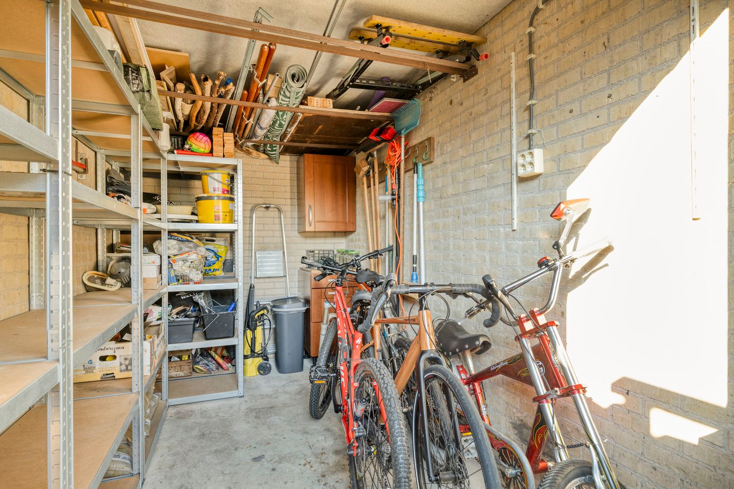 Photo 35 of Wilhelmina Hofman-Pootstraat 17