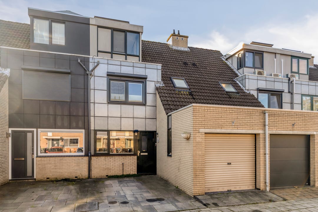 Photo 38 of Wilhelmina Hofman-Pootstraat 17
