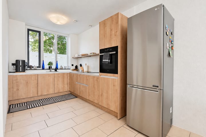 Tussenwoning te koop: Oude Polderweg 155, 'S-Gravenhage