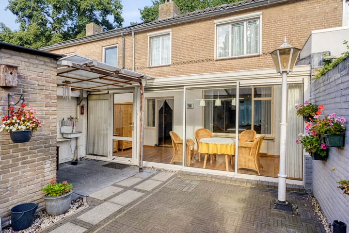 Tussenwoning te koop: Sparrenlaan 20, Nuenen