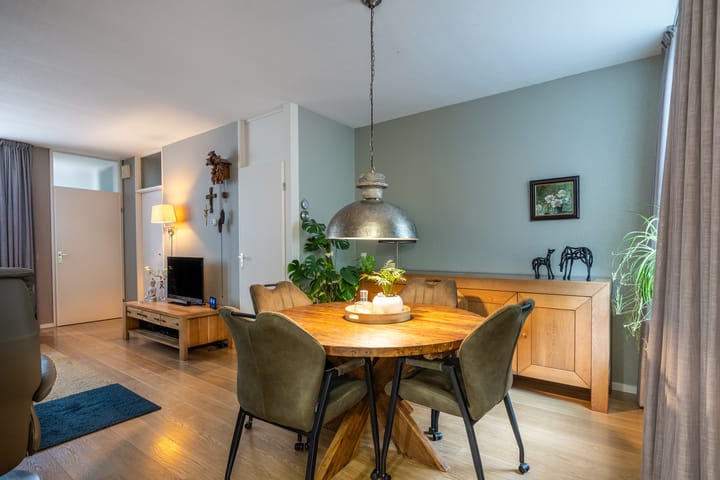 Tussenwoning te koop: Graanhof 12, Heerlen