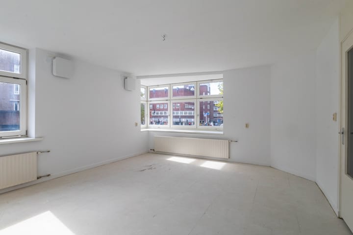Photo 3 of Jan van Galenstraat 170-1