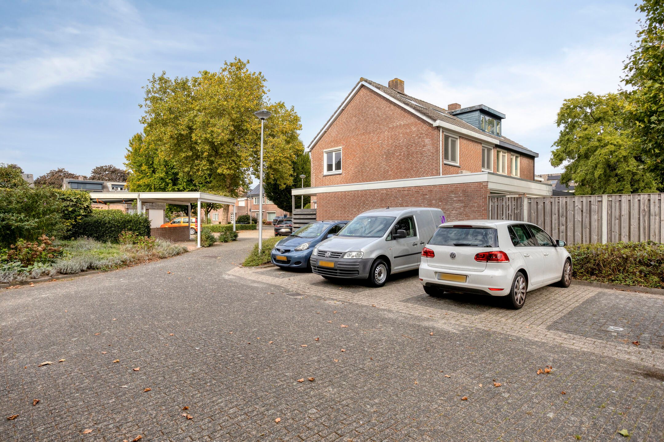 Photo 6 of Mondriaanstraat 19