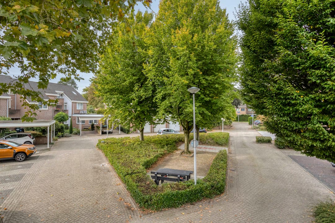 Photo 41 of Mondriaanstraat 19