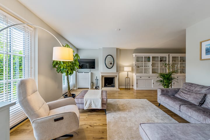 Twee-onder-één-kap te koop: Hanrathsingel 17, Laren (Nh)