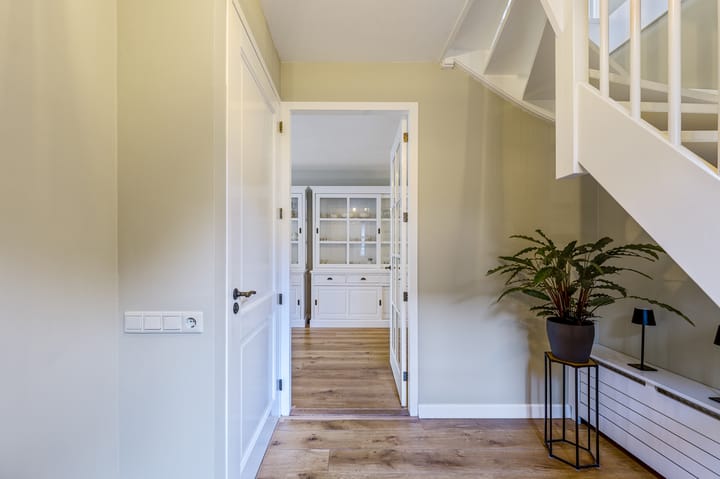 Twee-onder-één-kap te koop: Hanrathsingel 17, Laren (Nh)