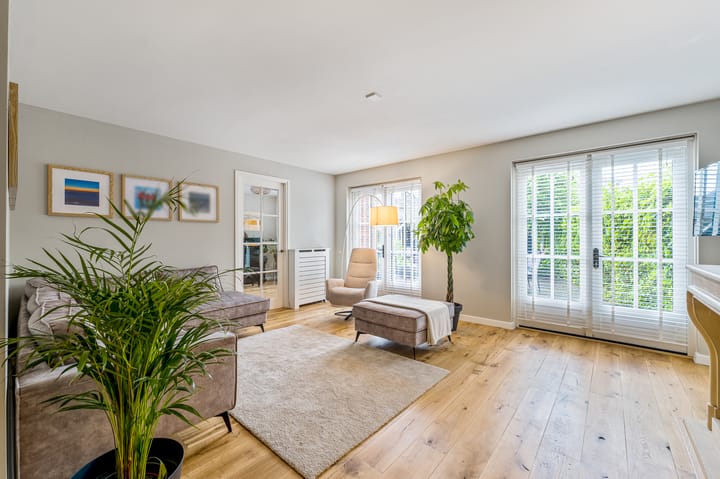 Twee-onder-één-kap te koop: Hanrathsingel 17, Laren (Nh)
