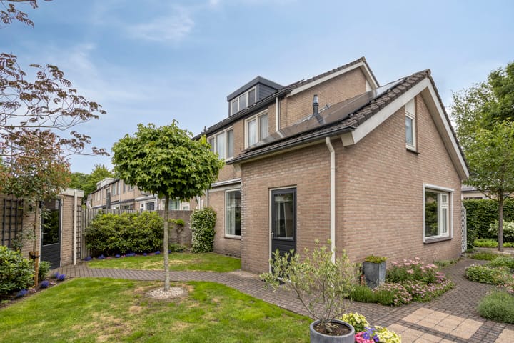 Photo 2 of Raadhuisstraat 106