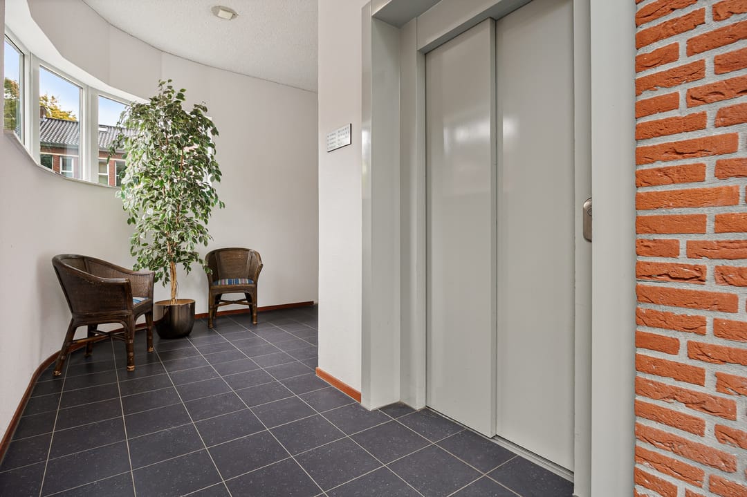 Photo 11 of Ringbaan-West 96-08