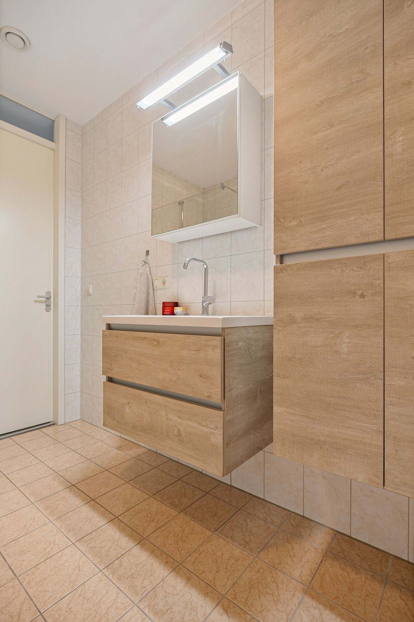Photo 36 of Ringbaan-West 96-08