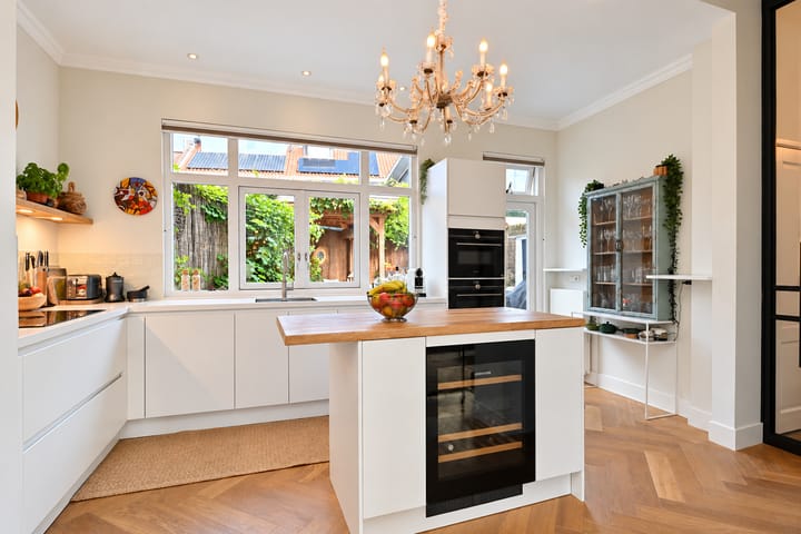Woning te koop: 2e Messstraat 116, 'S-Gravenhage