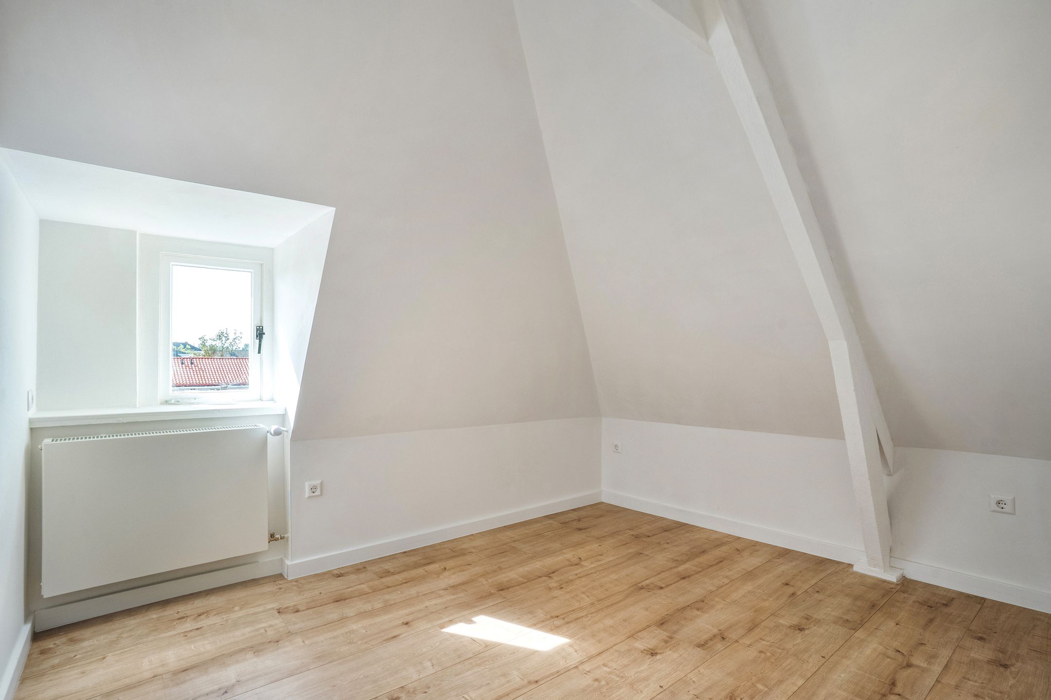 Photo 12 of Windesheimstraat 2-A