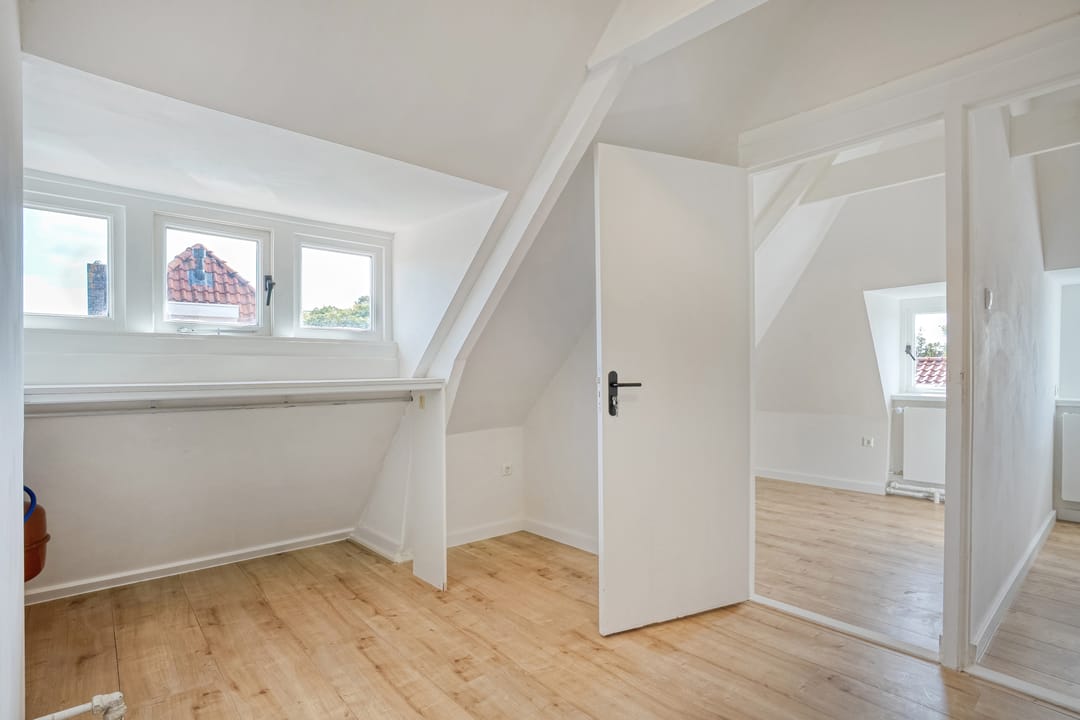 Photo 11 of Windesheimstraat 2-A