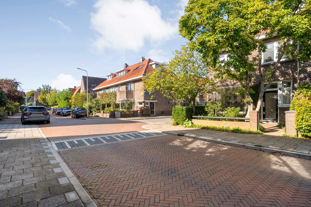 Photo 58 of Koningin Sophiastraat 18
