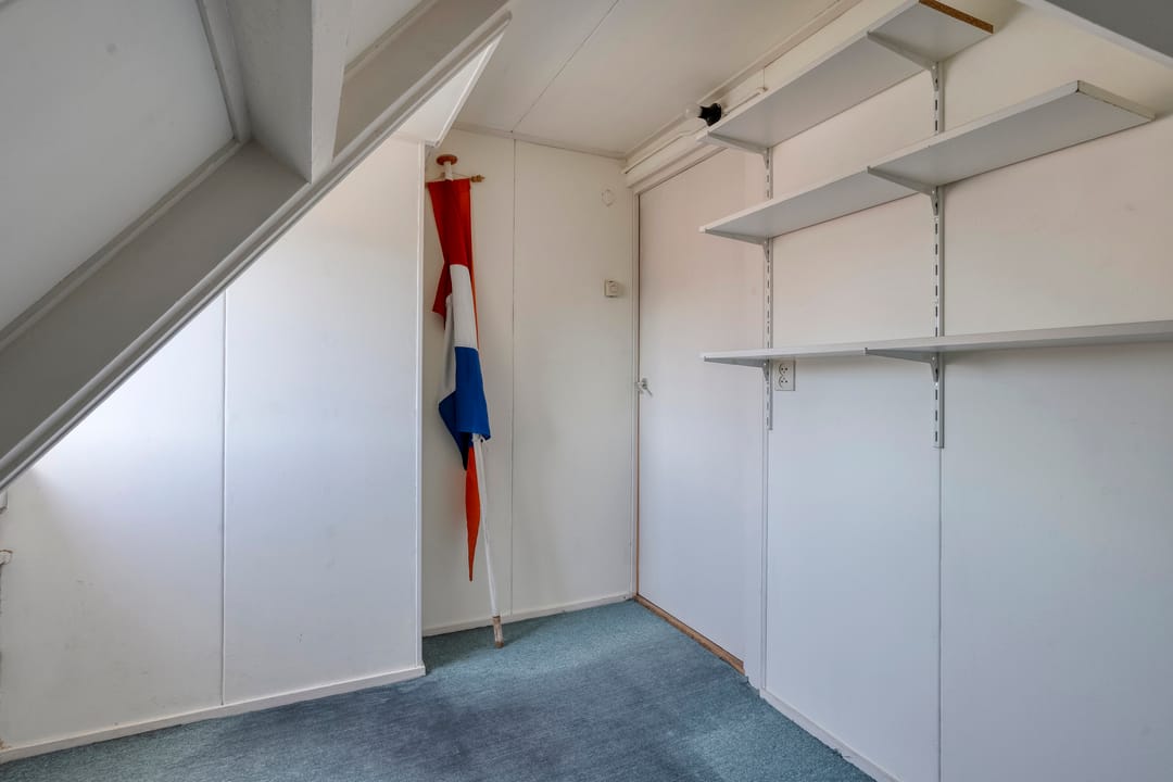 Photo 38 of Koningin Sophiastraat 18