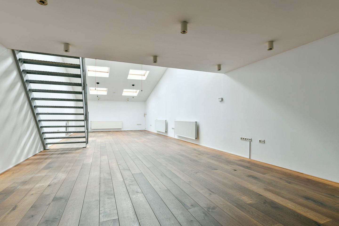 View photo 4 of Asterweg 20-E3