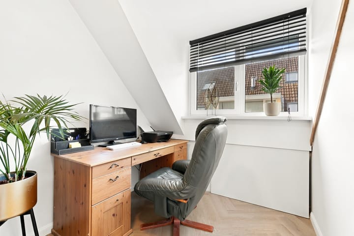 Hoekwoning te koop: Dennevlam 19, Alphen Aan Den Rijn