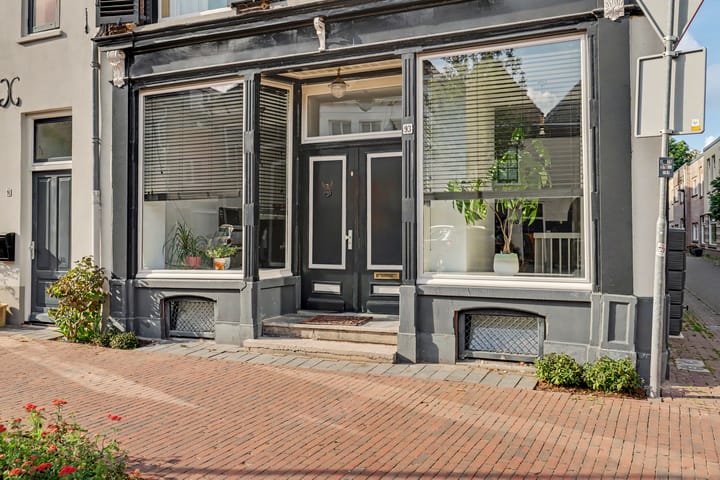 Photo 4 of Laarstraat 93