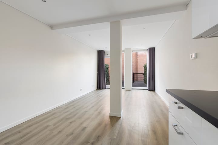 Tussenwoning te koop: Kruisstraat 55F, Eindhoven
