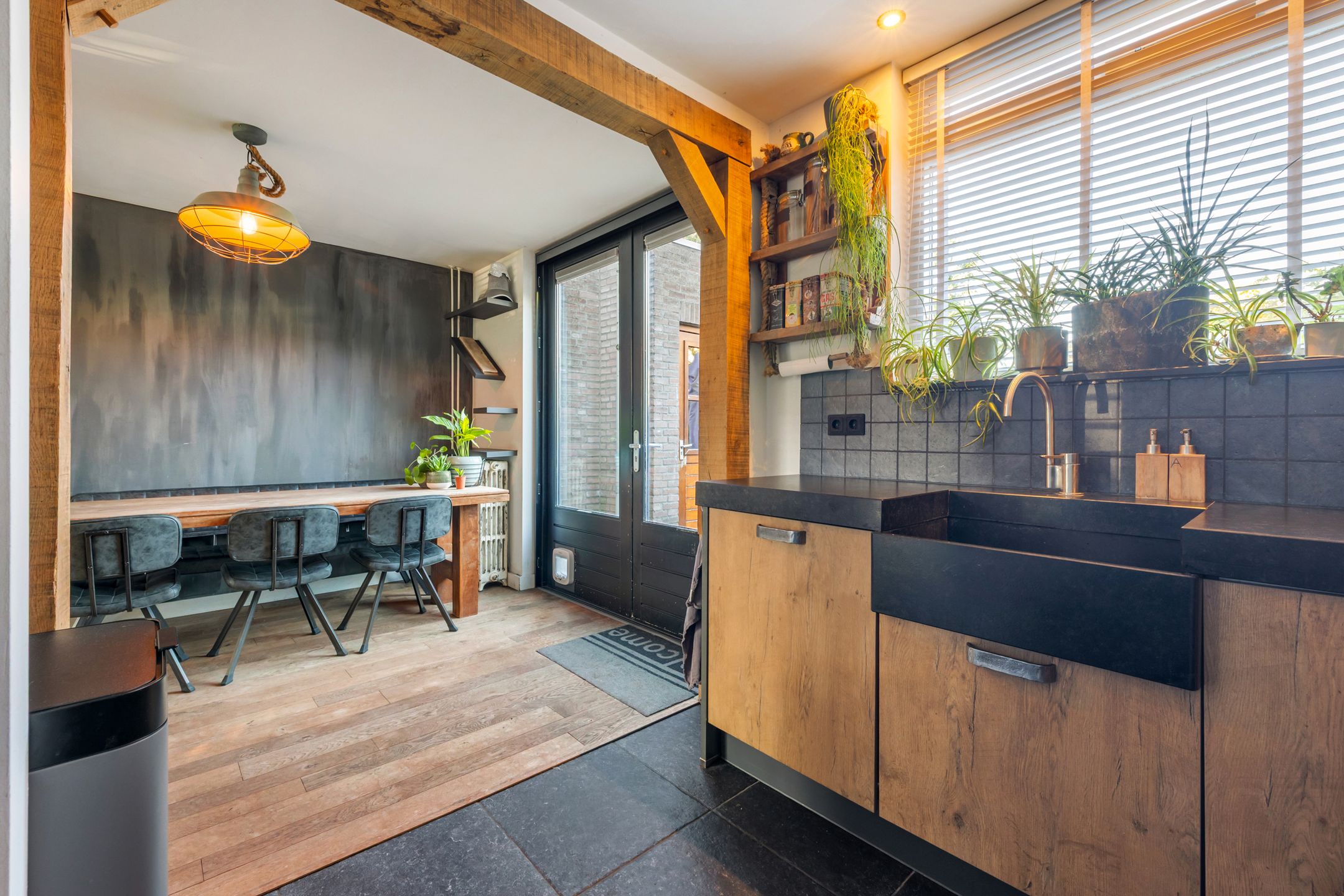Photo 18 of Pieter van Ginnekenstraat 19