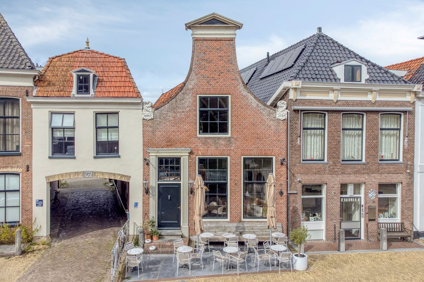 Bekijk foto 1 van Merk 18