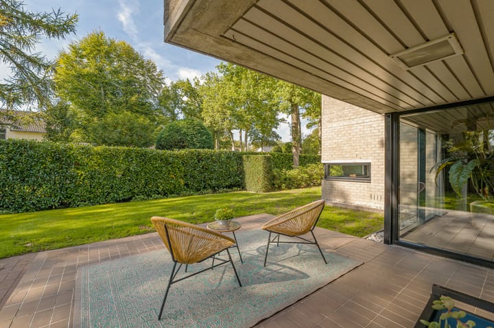 Vrijstaande woning te koop: Regentesselaan 30, Hilversum