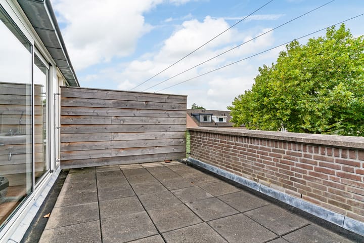 Tussenwoning te koop: Amsteloord 34, Woerden