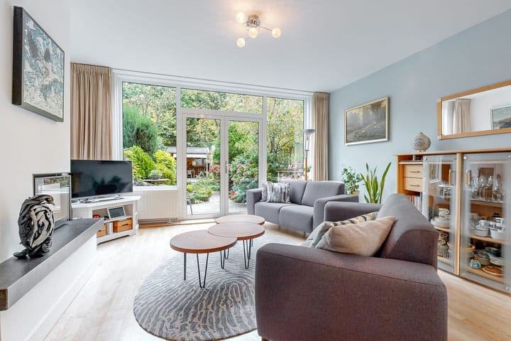 Tussenwoning te koop: Amsteloord 34, Woerden