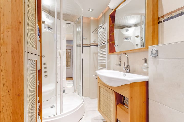Tussenwoning te koop: Amsteloord 34, Woerden