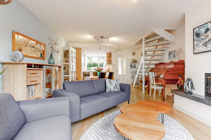 Tussenwoning te koop: Amsteloord 34, Woerden