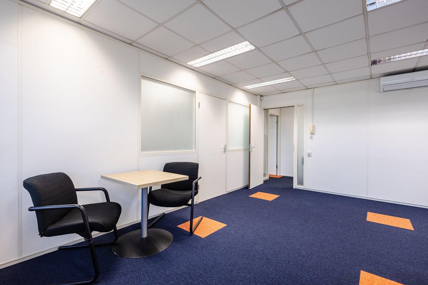 View photo 3 of Titaniumstraat 41