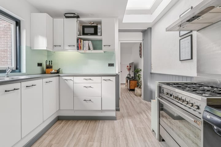 Vrijstaande woning te koop: Middel 12, Westzaan
