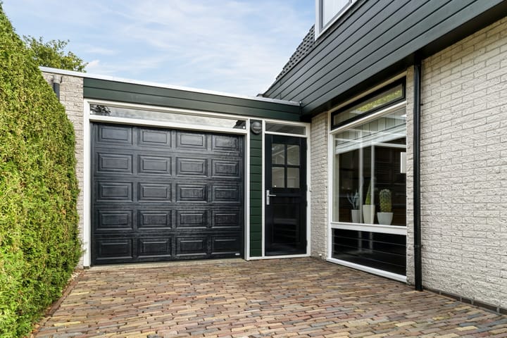 Twee-onder-één-kap te koop: Schouw 3, Grootebroek