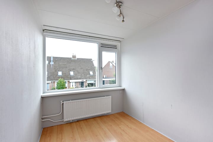 Tussenwoning te koop: Lijsterbeslaan 46, Ter Aar