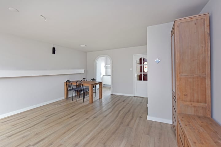 Tussenwoning te koop: Lijsterbeslaan 46, Ter Aar