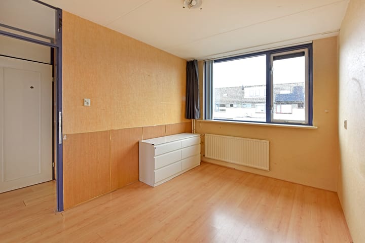 Tussenwoning te koop: Lijsterbeslaan 46, Ter Aar