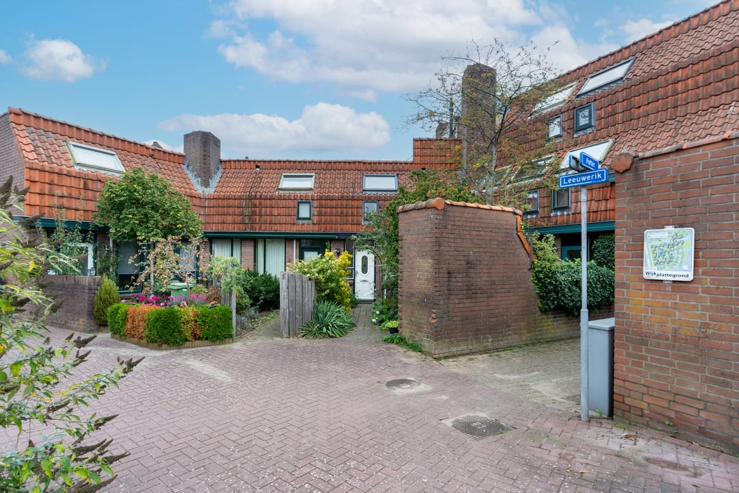 Foto 1 van Leeuwerik 2