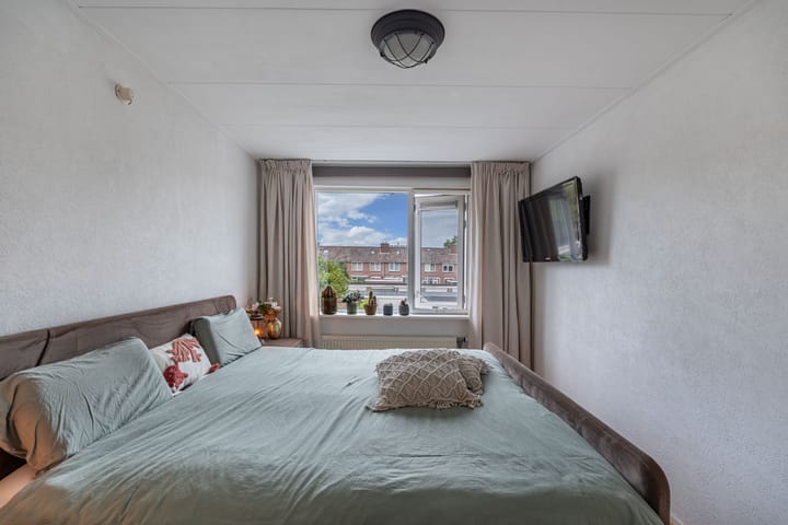 Tussenwoning te koop: Hopperus Bumaperk 13, Drachten